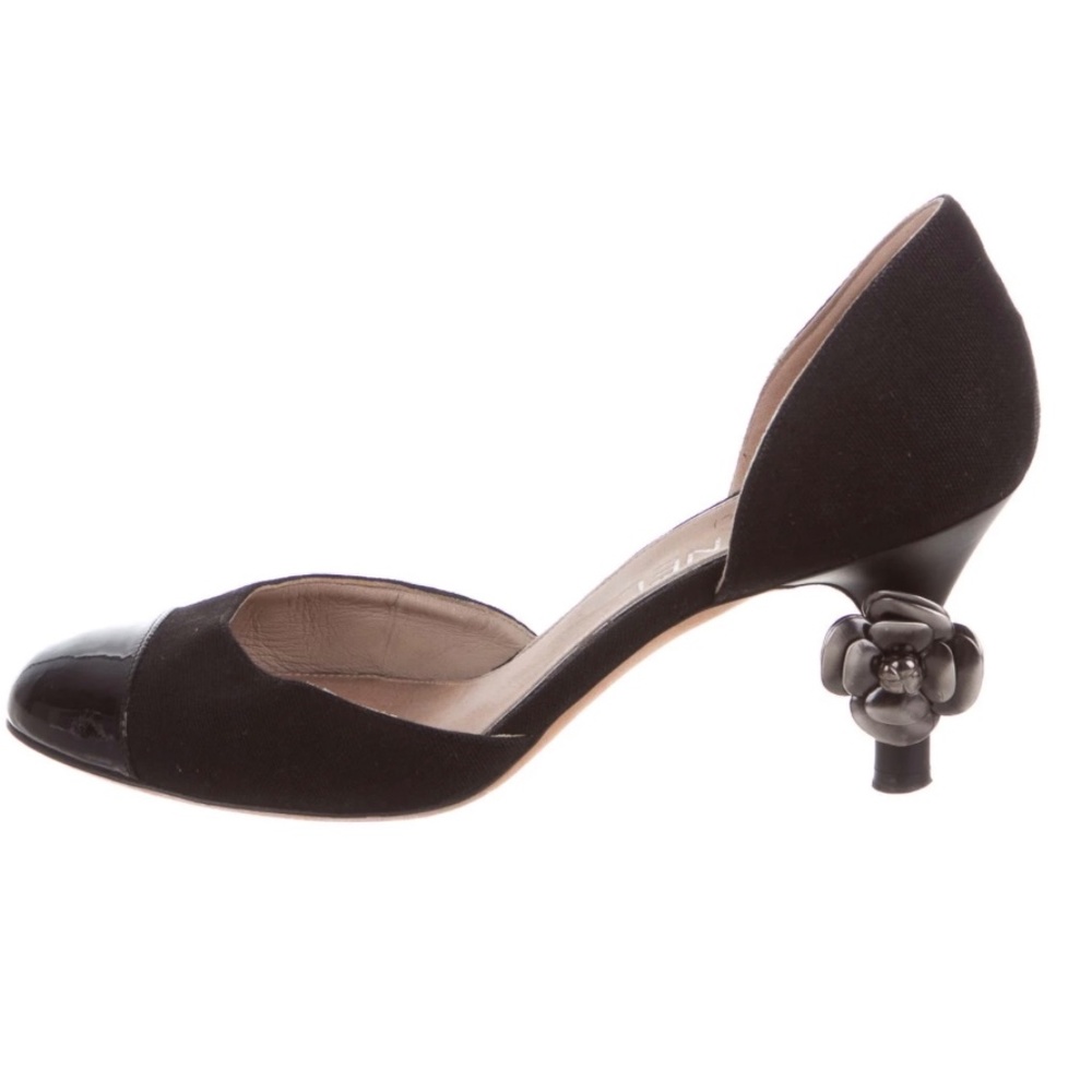 Unique CHANEL black patent and linen pumps 36 1/2